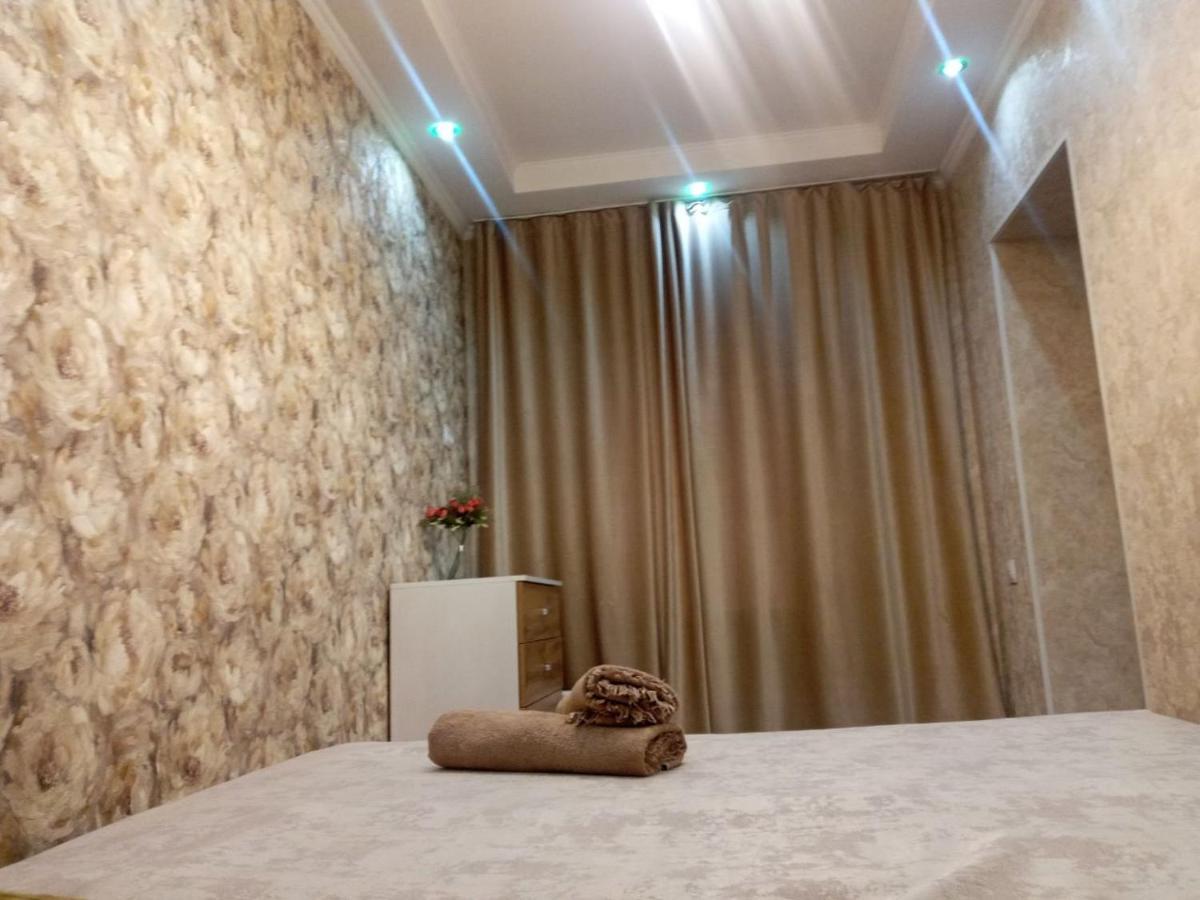 Комфортный Дом До 4Х Человек. Есть Парковка На 2 Машины, Wi-Fi, Tv. Bishkek Bagian luar foto